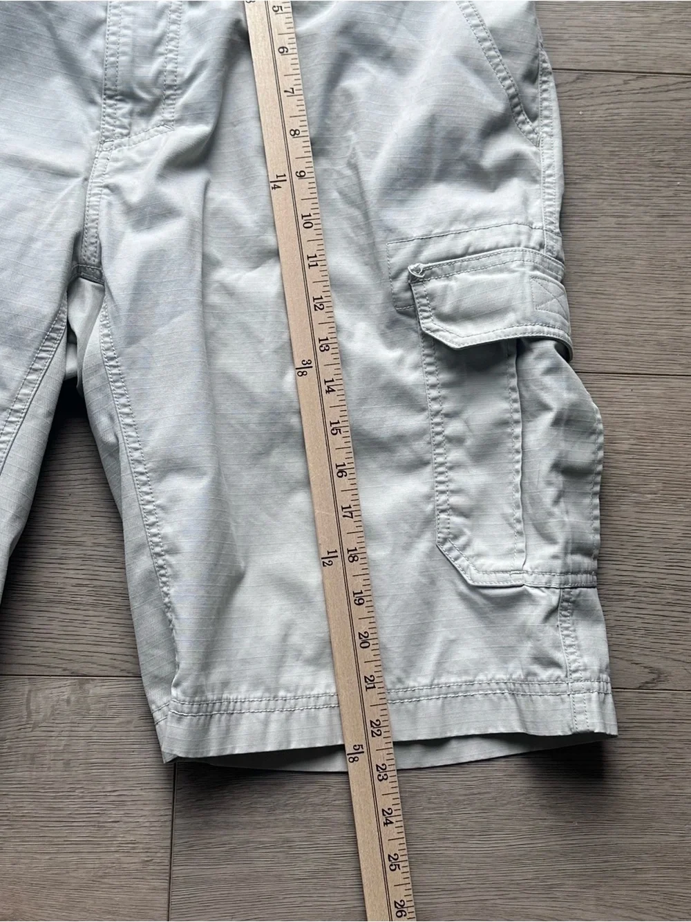 The North Face Cargo Shorts Men’s Size 40 Beige Khaki Hiking Utility Outdoor